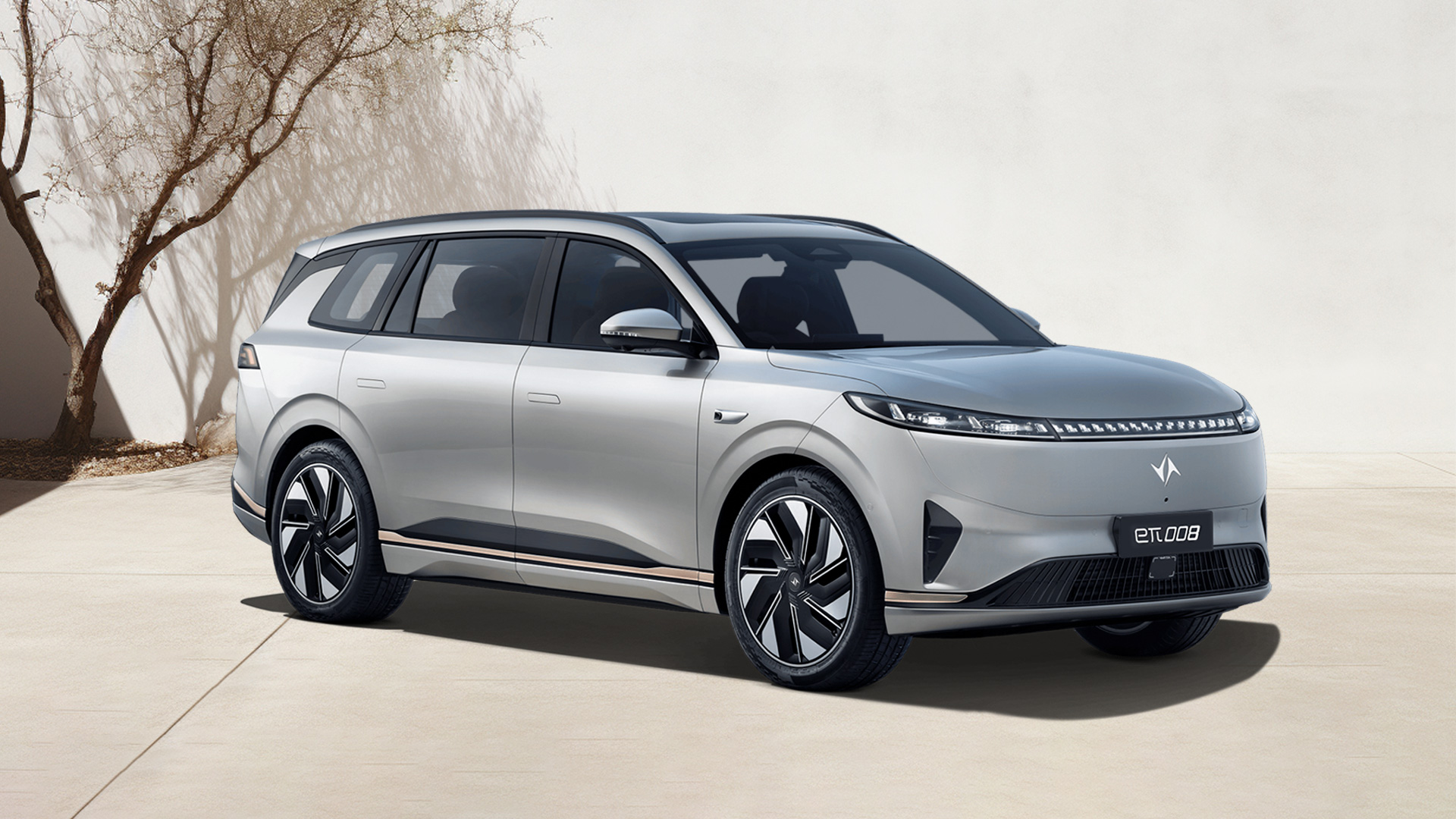 Dongfeng eπ008. Екстер'єр